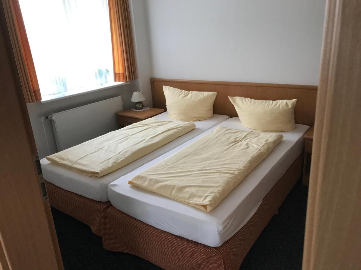 Schonkirchen Arp'S Gasthof מראה חיצוני תמונה